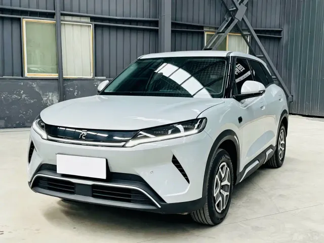 Фотография автомобиля — BYD Yuan UP