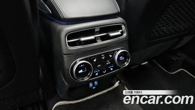 Genesis GV70 2.2 Дизель AWD — Фото автомобиля 14
