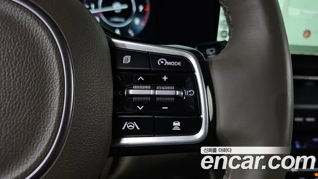 Kia Carnival 4th Gen — Фото автомобиля 25