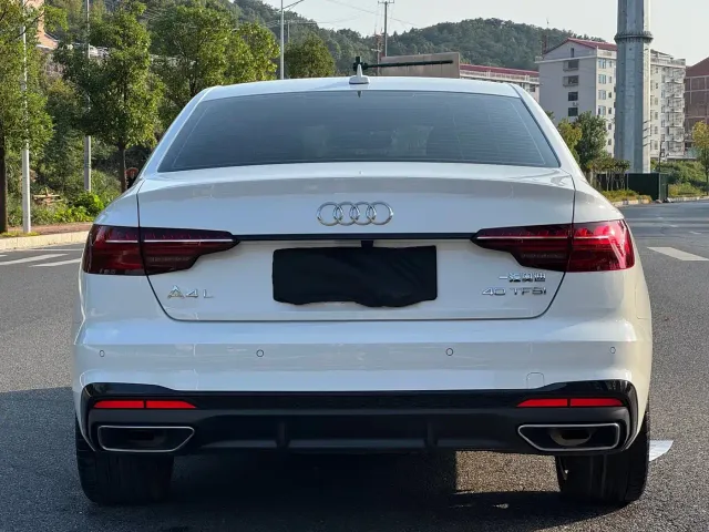 Audi A4L — Фото автомобиля 7