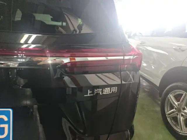 Buick Envision Plus — Фото автомобиля 7