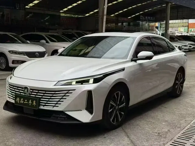 Фотография автомобиля — Changan Eado