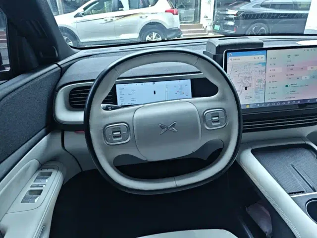 Xpeng G6 — Фото автомобиля 10