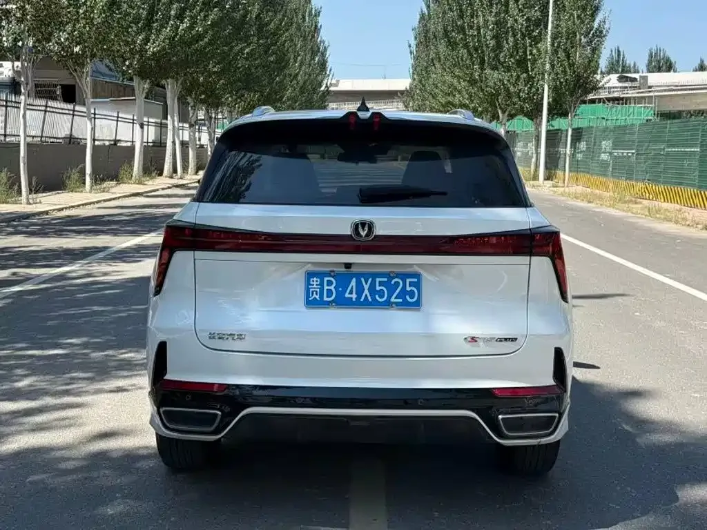 Changan Changan CS75 PLUS 2025 3rd Generation Champion Edition 1.5T Power Leader — Фото автомобиля 8