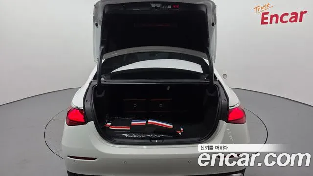 Mercedes-Benz E-Class E-класс W214 E300 4MATIC Exclusive — Фото автомобиля 30