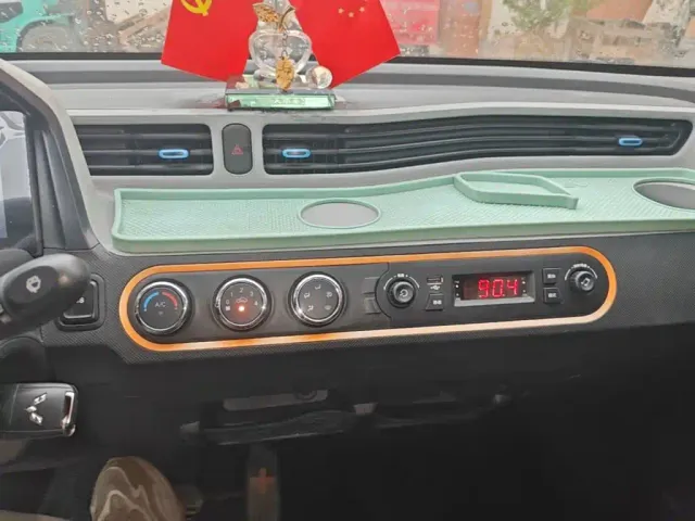 Wuling Hongguang Mini EV — Фото автомобиля 12