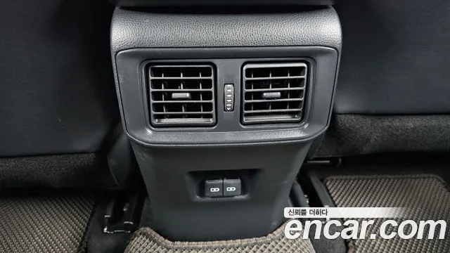 Toyota RAV4 — Фото автомобиля 29