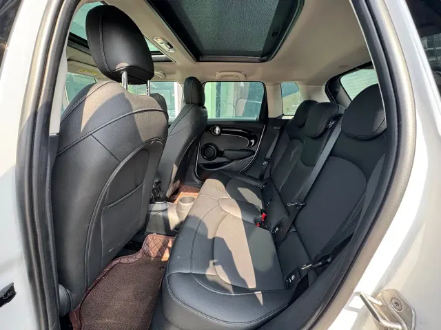 MINI Hatch — Фото автомобиля 10