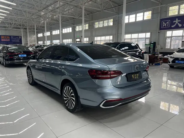 Volkswagen Lavida — Фото автомобиля 7