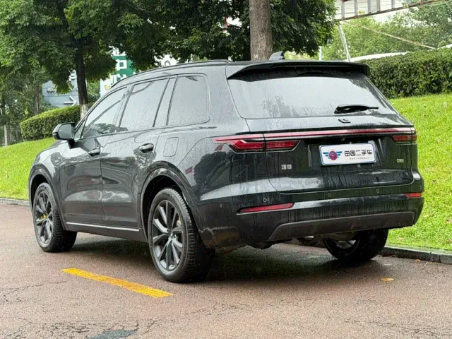 Li Auto ONE — Фото автомобиля 4