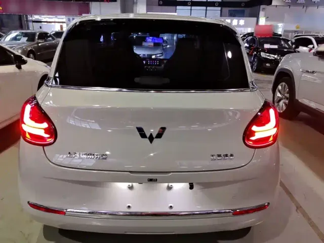 Wuling Bingo — Фото автомобиля 5