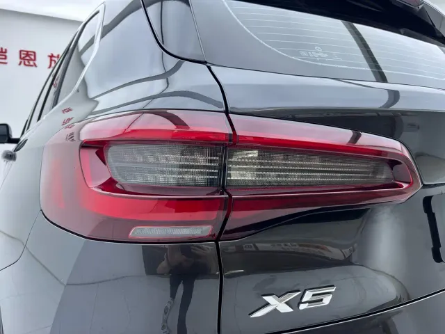 BMW X5 — Фото автомобиля 23