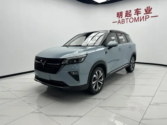Wuling Asta — Фото автомобиля 4