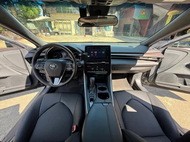Toyota Avalon — Фото автомобиля 10