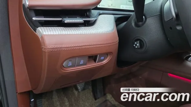 Genesis G90 Бензин 3.5 турбо AWD — Фото автомобиля 23