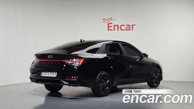 Hyundai Avante — Фото автомобиля 2