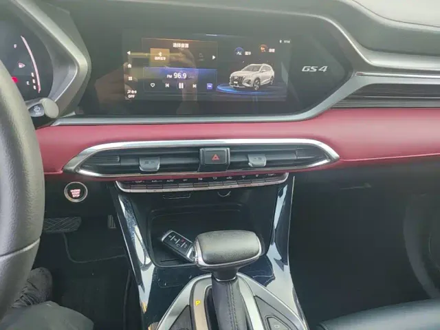 GAC Trumpchi GS4 — Фото автомобиля 12