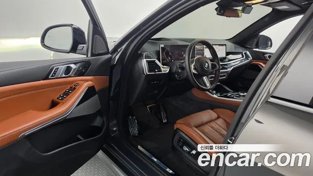 BMW X5 xDrive 40i M Sport Pro — Фото автомобиля 7