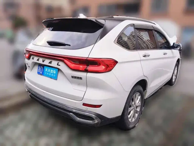 Haval M6 — Фото автомобиля 2