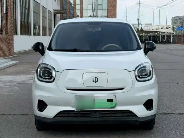Leapmotor T03 — Фото автомобиля 6