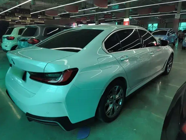 BMW i3 — Фото автомобиля 6