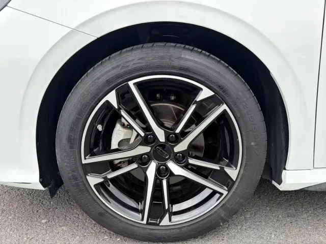 Geely Binrui — Фото автомобиля 3