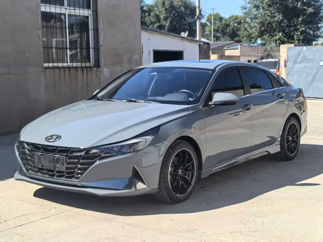 Фотография автомобиля — Hyundai Elantra