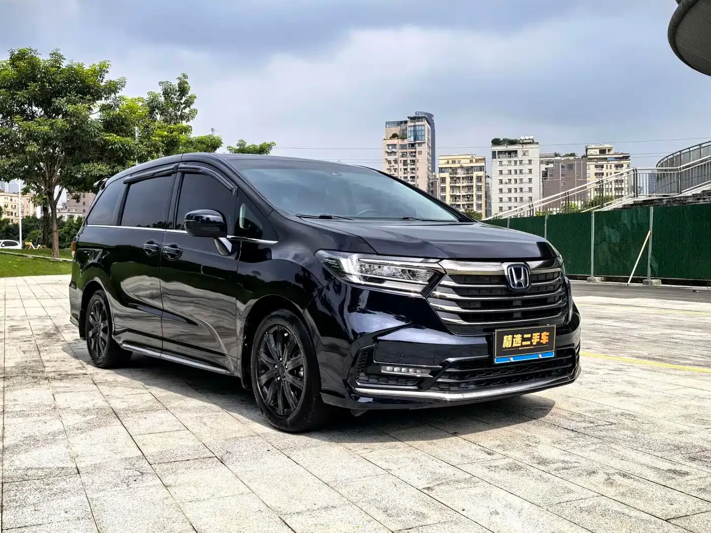 Honda Odyssey 2022 2.0L e:HEV Sharp·Leading Edition — Фото автомобиля 2