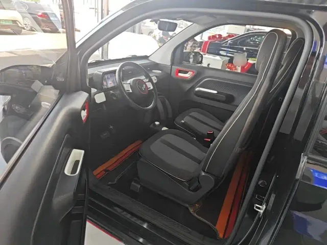 Wuling Hongguang Mini EV — Фото автомобиля 15