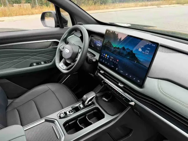 Geely Haoyue L — Фото автомобиля 9