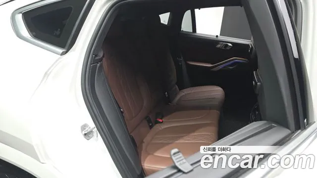 BMW X6 xDrive40i M Sport — Фото автомобиля 12