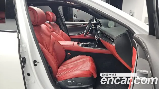 Genesis G80 Бензин 2.5 турбо AWD — Фото автомобиля 8