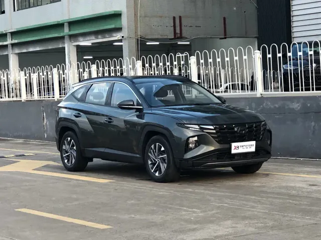 Hyundai Tucson — Фото автомобиля 3