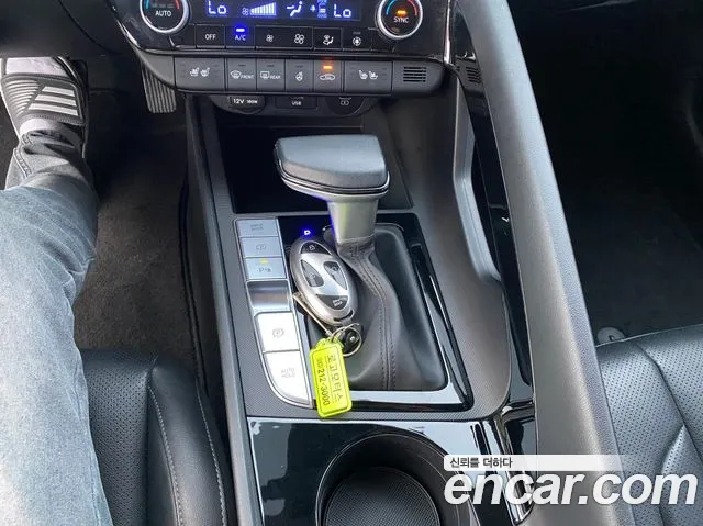 Hyundai Avante CN7 — Фото автомобиля 11