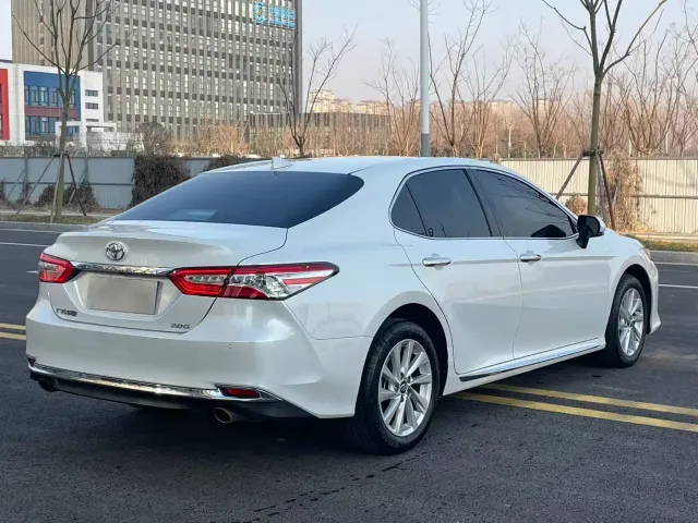 Toyota Camry — Фото автомобиля 7