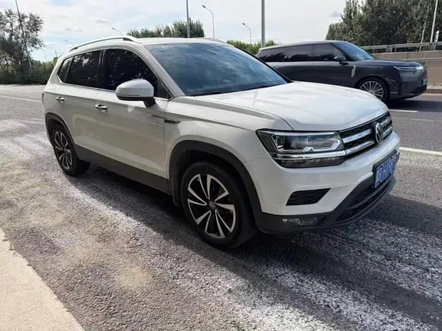 Volkswagen Tharu — Фото автомобиля 3
