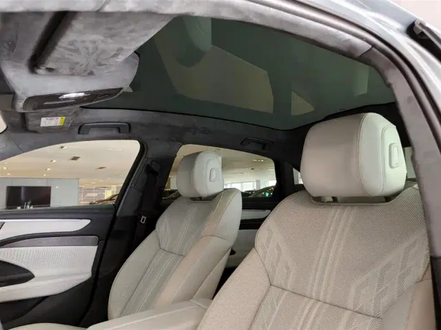 Audi A6L — Фото автомобиля 9