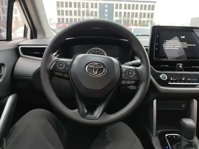 Toyota Corolla Cross — Фото автомобиля 6