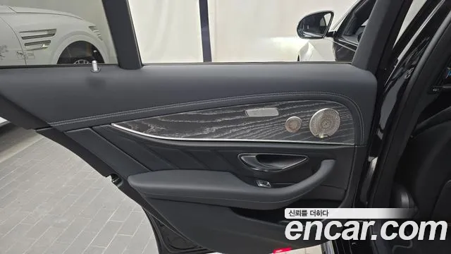 Mercedes-Benz E-Class W213 — Фото автомобиля 14