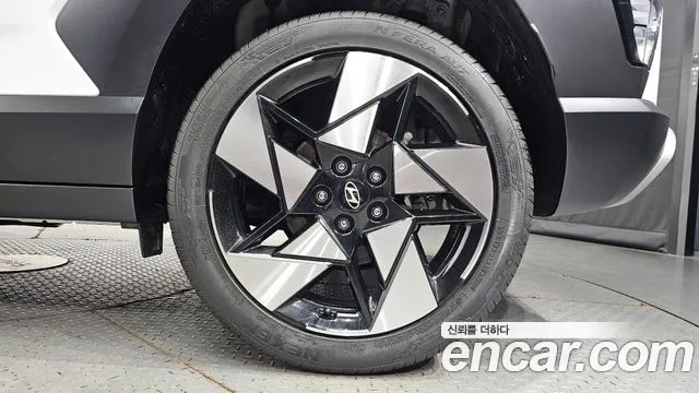 Hyundai Kona SX2 — Фото автомобиля 6