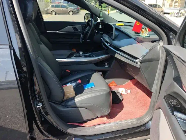 Cadillac XT5 — Фото автомобиля 7