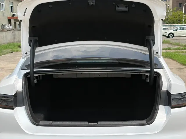 BYD Seal 05 DM-i — Фото автомобиля 15