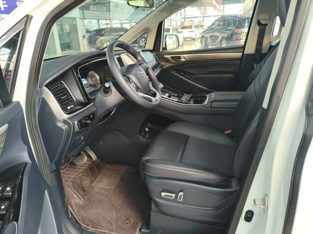 GAC Trumpchi M8 — Фото автомобиля 4