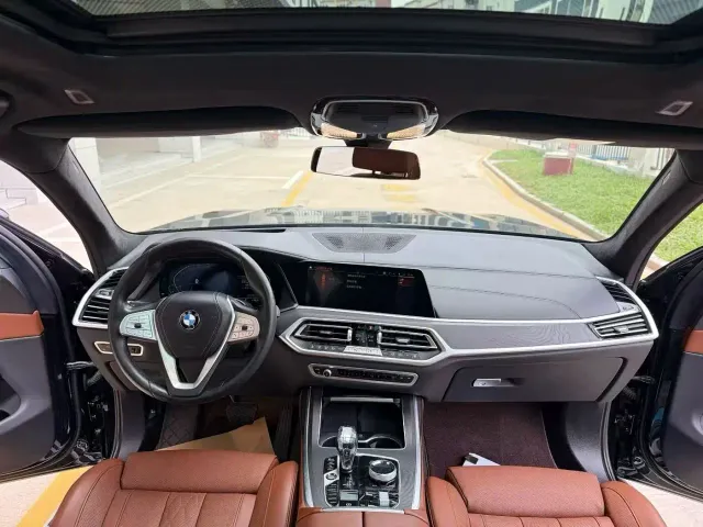 BMW X7 — Фото автомобиля 5
