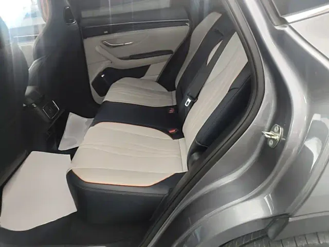 BYD Song PLUS — Фото автомобиля 16