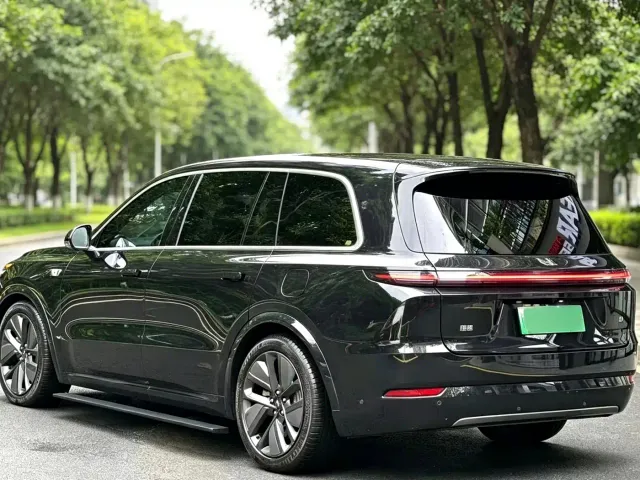 Li Auto L9 — Фото автомобиля 3