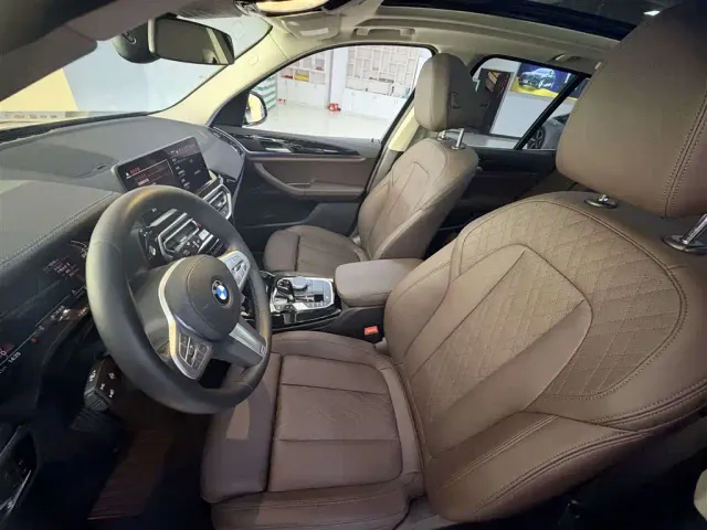 BMW X3 — Фото автомобиля 4