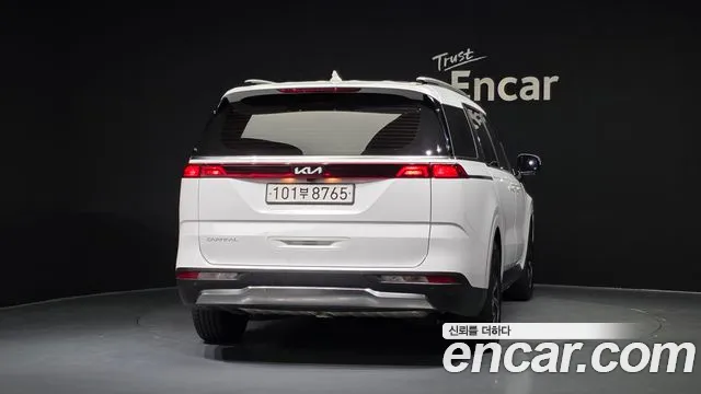 Kia Canival Carnival 4 поколение Дизель 9 мест Signature — Фото автомобиля 2