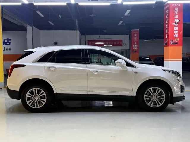 Cadillac XT5 — Фото автомобиля 4