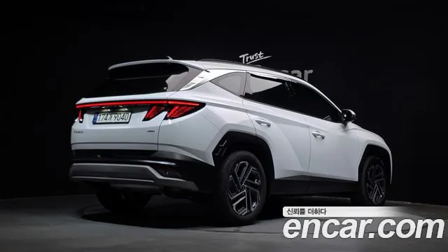 Hyundai Tucson Новый Tucson (NX4) Бензин 1.6 Turbo 4WD — Фото автомобиля 2